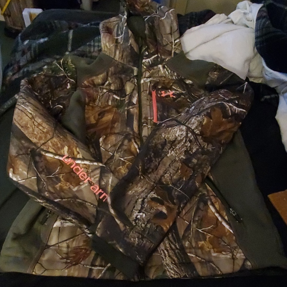Under armour fleece jacket